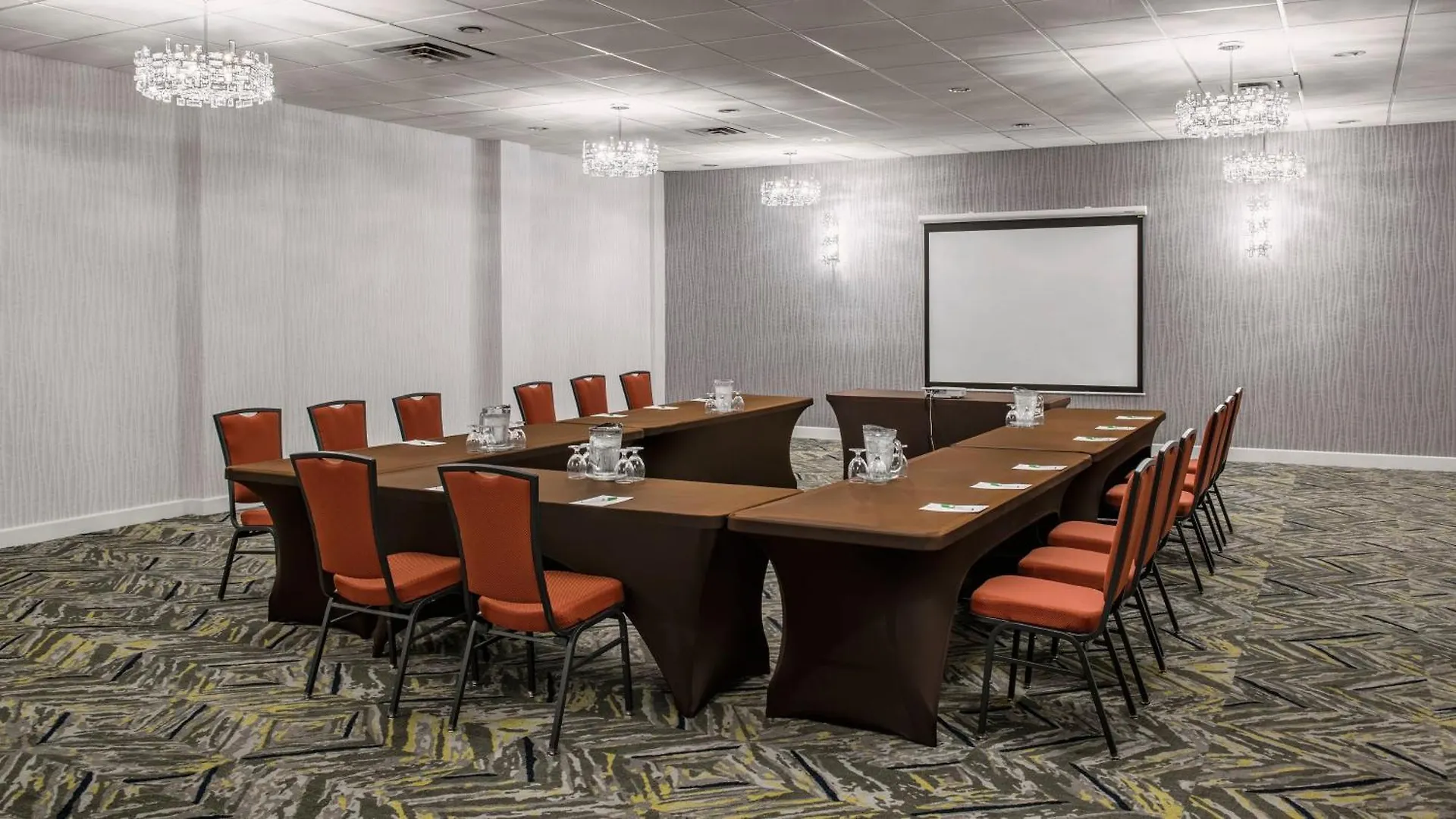Holiday Inn & Suites Vancouver Downtown By Ihg 3*,  Kanada