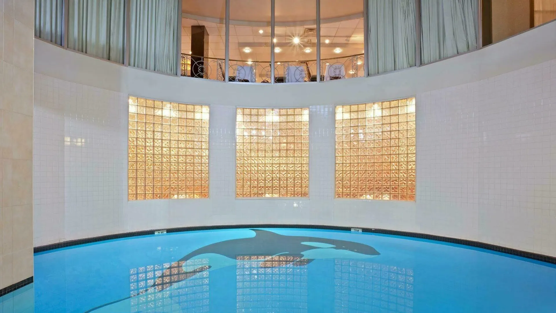 Holiday Inn & Suites Vancouver Downtown By Ihg Hotel